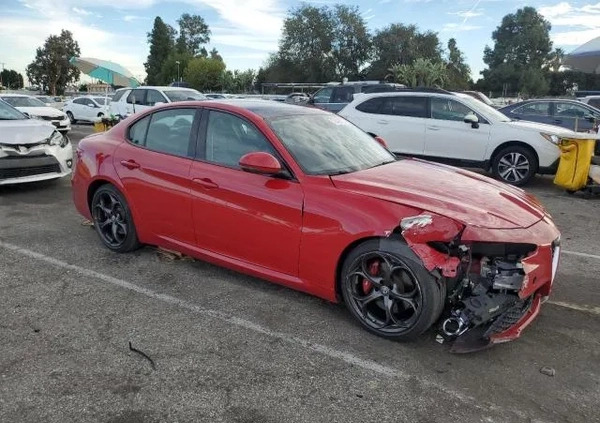 Alfa Romeo Giulia cena 44900 przebieg: 75000, rok produkcji 2018 z Serock małe 46